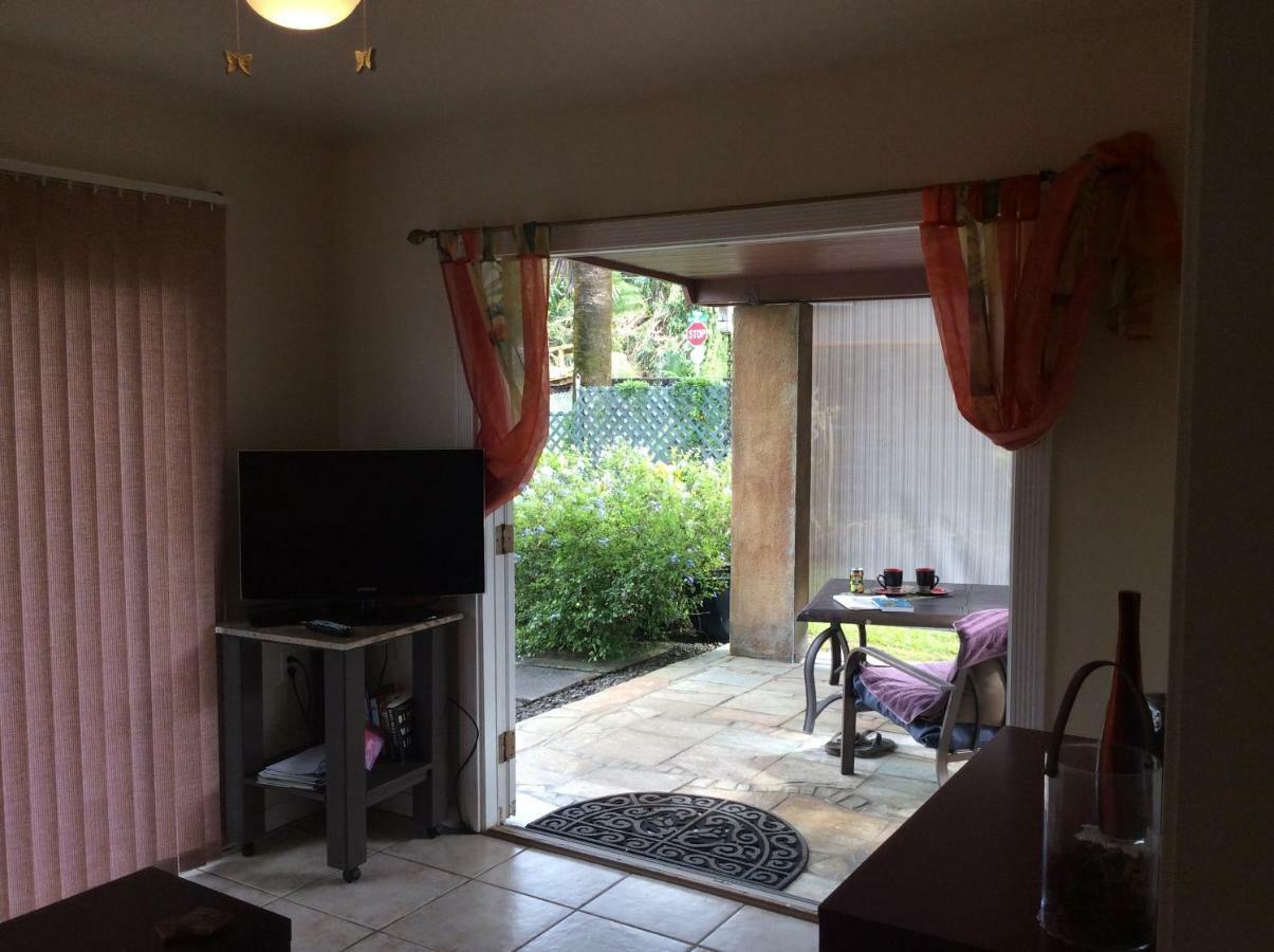 Mediteranean Style Ohana Rental / Garden Bungalow In Pahoa Honolulu Landing Екстериор снимка