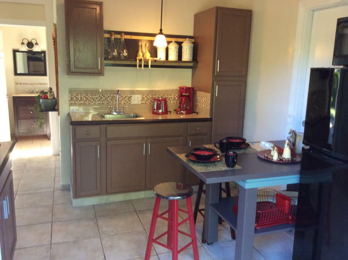 Mediteranean Style Ohana Rental / Garden Bungalow In Pahoa Honolulu Landing Екстериор снимка